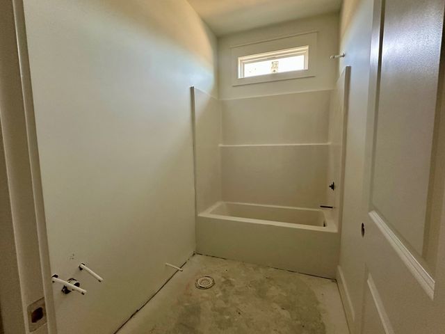 203 Heritage Way, Headland, AL 36345