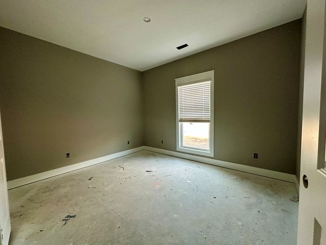 203 Heritage Way, Headland, AL 36345