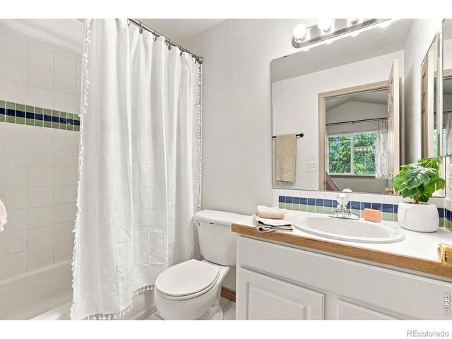 818 S Terry Street 101, Longmont, CO 80501