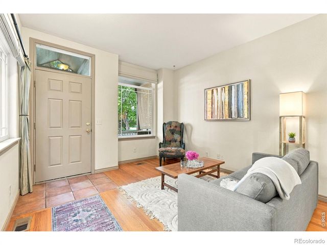 818 S Terry Street 101, Longmont, CO 80501