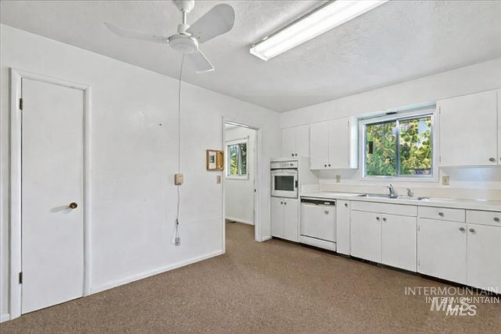 10529 W Stardust Dr, Boise, ID 83709 photo 4