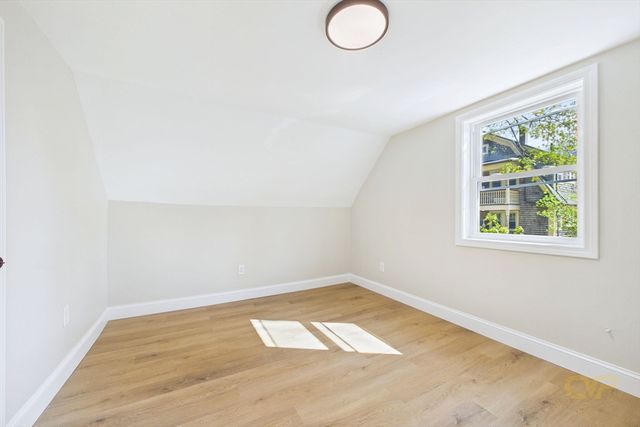 121 Durfee St, New Bedford, MA 02740