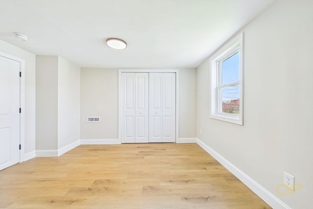 121 Durfee St, New Bedford, MA 02740