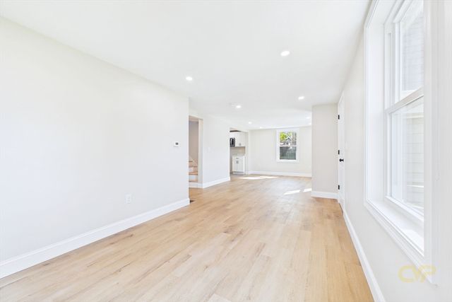 121 Durfee St, New Bedford, MA 02740