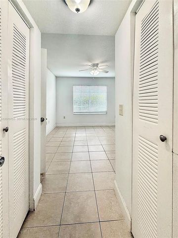 4171 San Marino Boulevard 102, West Palm Beach, FL 33409