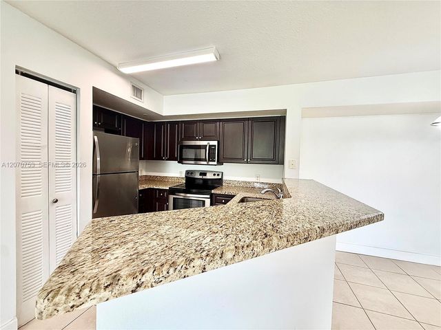 4171 San Marino Boulevard 102, West Palm Beach, FL 33409
