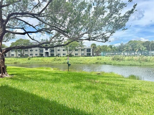 4171 San Marino Boulevard 102, West Palm Beach, FL 33409