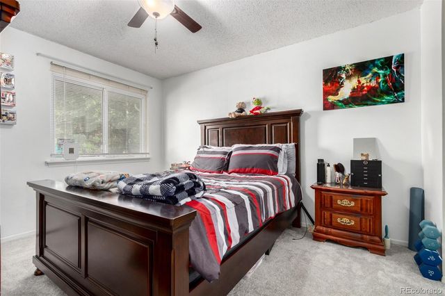 1977 S Oakland Way, Aurora, CO 80014