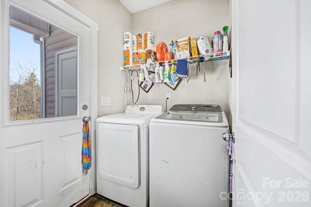 215 James Street, Lexington, NC 27295