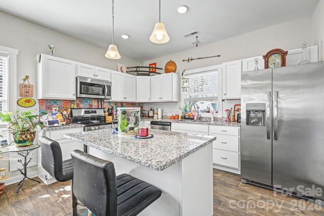 215 James Street, Lexington, NC 27295