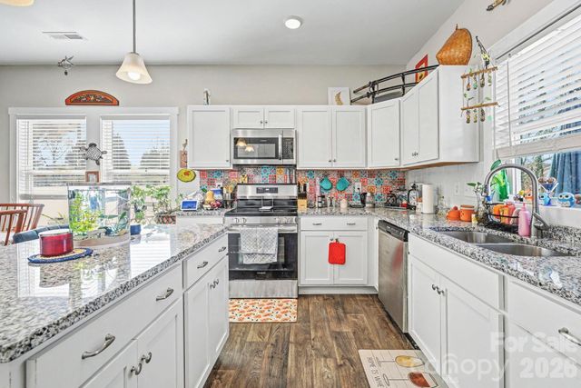 215 James Street, Lexington, NC 27295