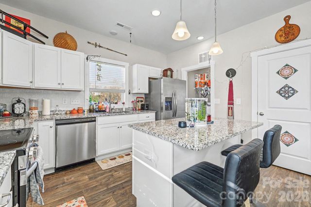 215 James Street, Lexington, NC 27295