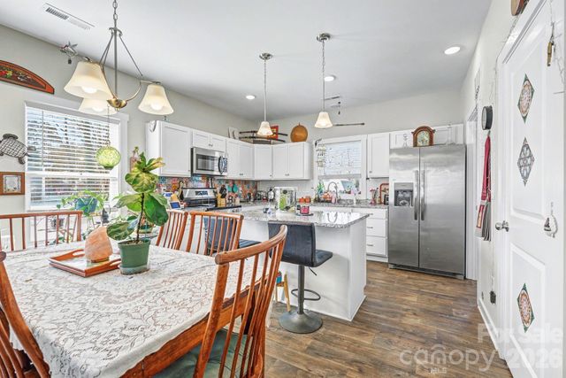 215 James Street, Lexington, NC 27295