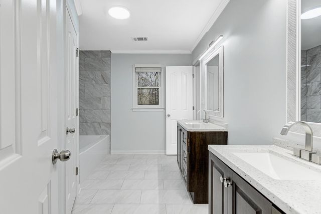 486 BROOK RIDGE CIR, Memphis, TN 38018