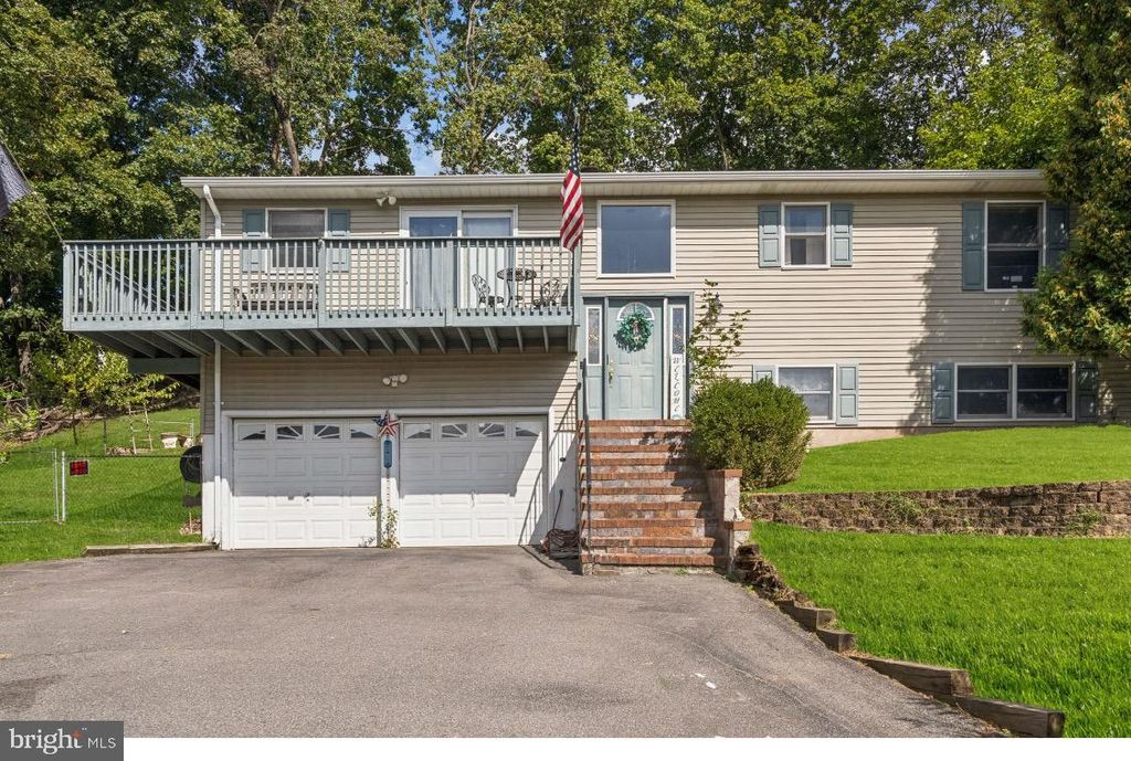 231 MILFORD MOUNT PLEASANT RD, Milford, NJ 08848