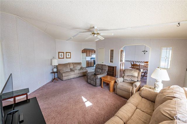 1125 E Aralia Dr, Kingman, AZ 86409