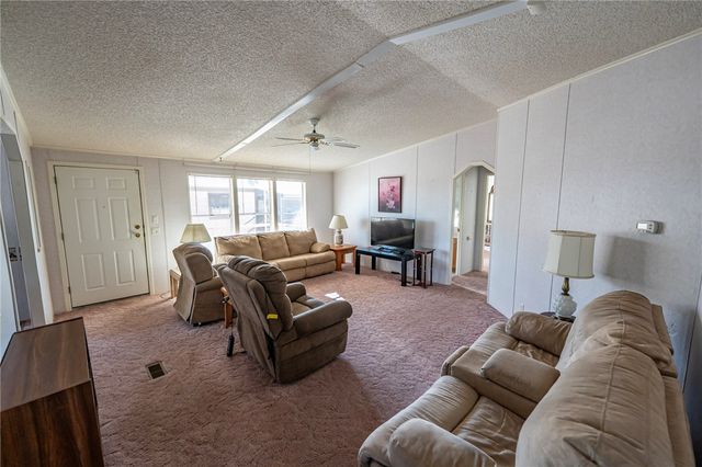 1125 E Aralia Dr, Kingman, AZ 86409