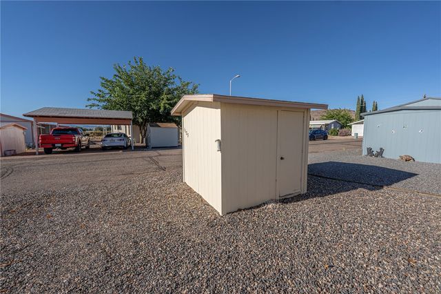 1125 E Aralia Dr, Kingman, AZ 86409
