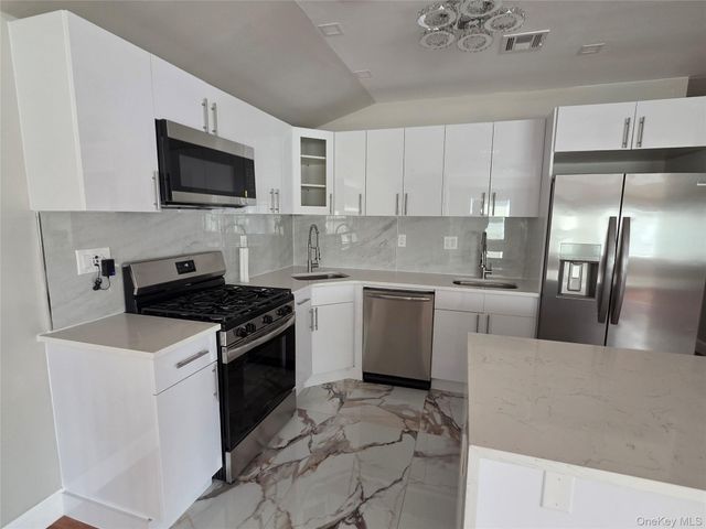 1720 New Haven Avenue, Far Rockaway, NY 11691