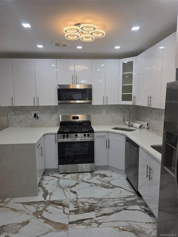 1720 New Haven Avenue, Far Rockaway, NY 11691