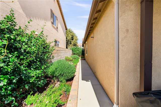 31831 Ridge Berry, Winchester, CA 92596