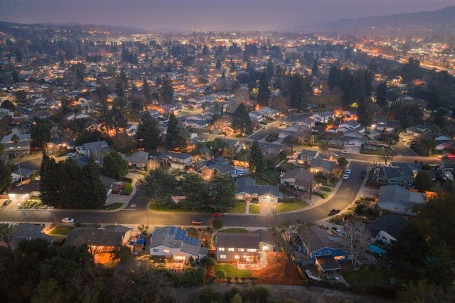 125 Larkwood Cir, Danville, CA 94526