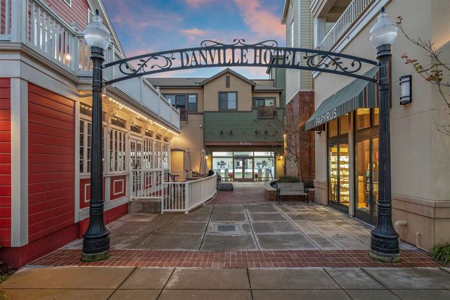 125 Larkwood Cir, Danville, CA 94526