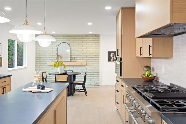 125 Larkwood Cir, Danville, CA 94526