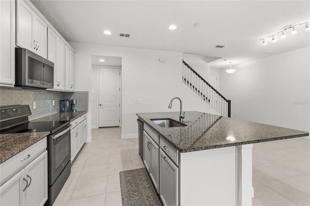 2313 SUNSET WIND LOOP, Oldsmar, FL 34677