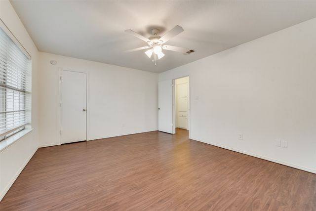 516 Roberts Drive, Saginaw, TX 76179