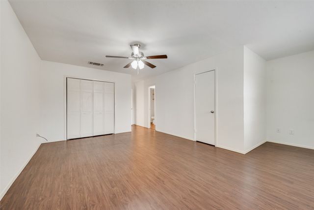 516 Roberts Drive, Saginaw, TX 76179