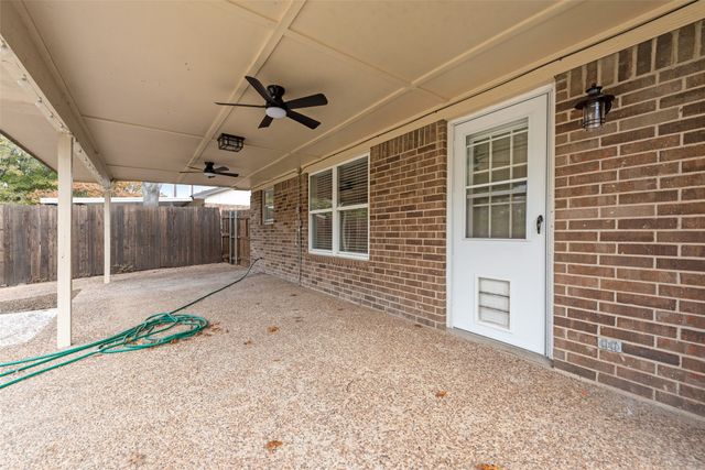 516 Roberts Drive, Saginaw, TX 76179