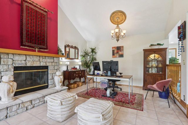 7170 S Countryside DRIVE, Franklin, WI 53132