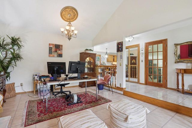 7170 S Countryside DRIVE, Franklin, WI 53132