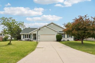7170 S Countryside DRIVE, Franklin, WI 53132