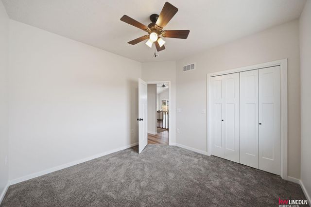 711 Terrace View Drive, Lincoln, NE 68372