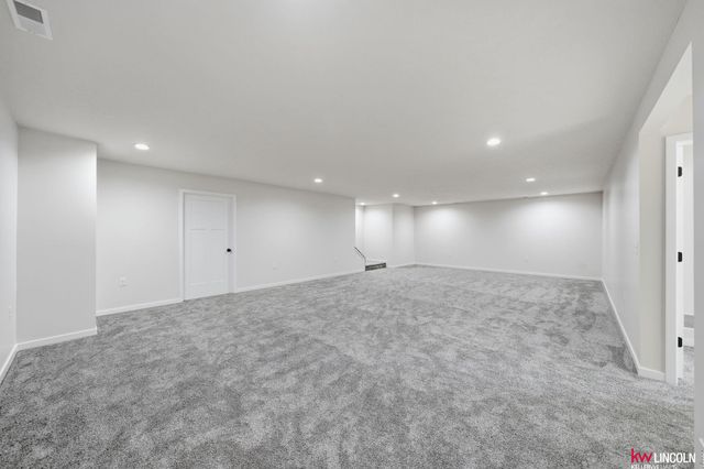 711 Terrace View Drive, Lincoln, NE 68372