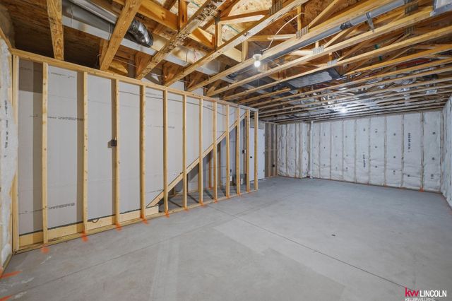 711 Terrace View Drive, Lincoln, NE 68372