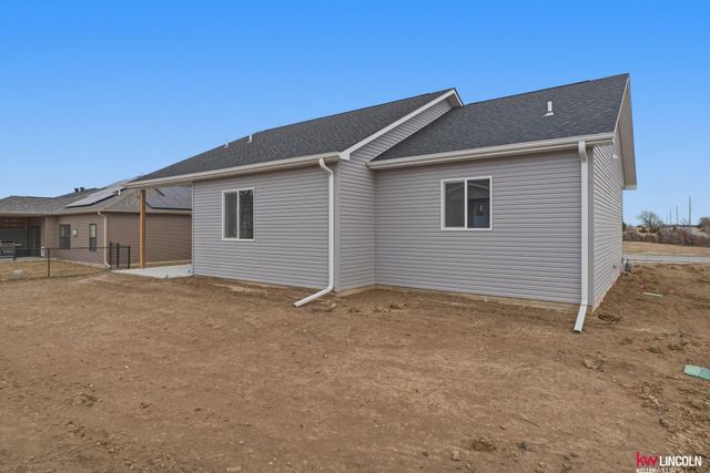 711 Terrace View Drive, Lincoln, NE 68372