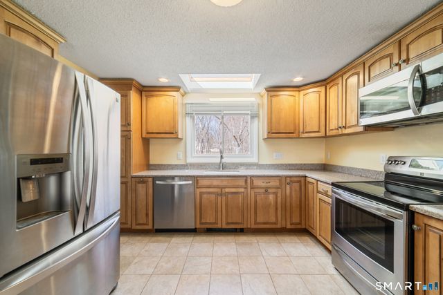 531 Clintonville Road, North Haven, CT 06473