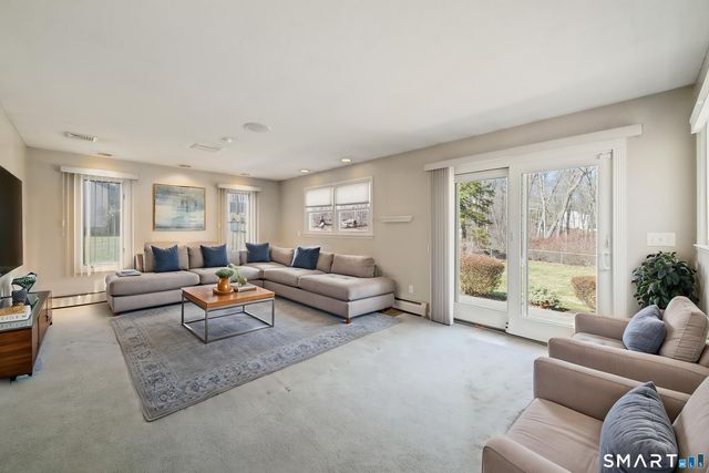 531 Clintonville Road, North Haven, CT 06473