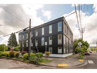 1480 N JARRETT St 103, Portland, OR 97217