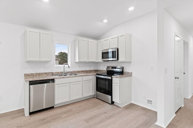 107 Jasmine Court, Beebe, AR 72012