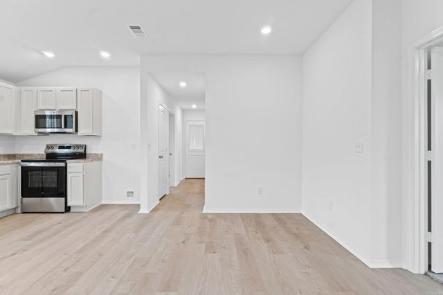 107 Jasmine Court, Beebe, AR 72012