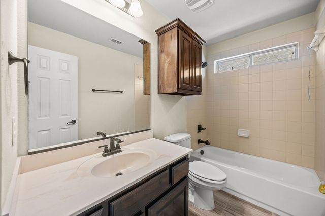 7116 Playa Imperial Lane, Grand Prairie, TX 75054