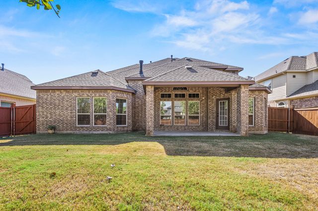 7116 Playa Imperial Lane, Grand Prairie, TX 75054