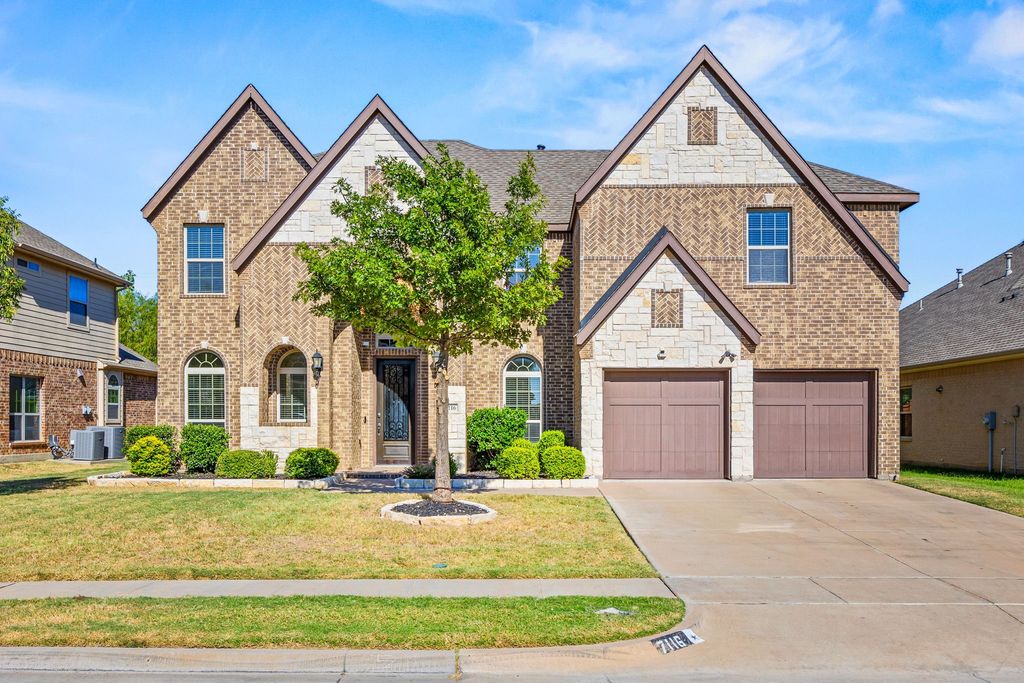 7116 Playa Imperial Lane, Grand Prairie, TX 75054