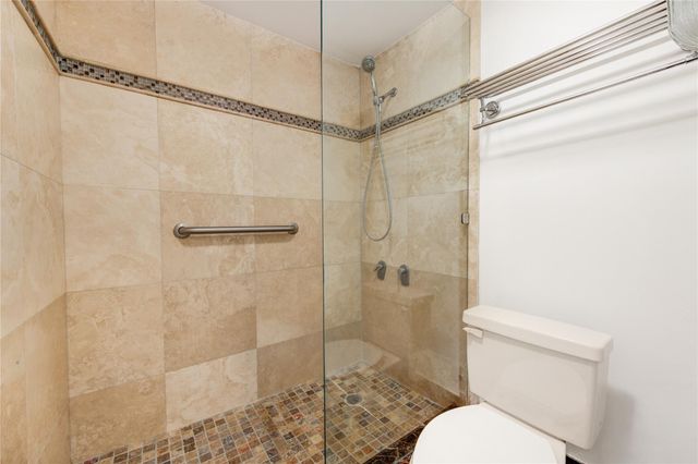 49 Briar Hollow Lane 101, Houston, TX 77027