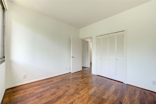 49 Briar Hollow Lane 101, Houston, TX 77027