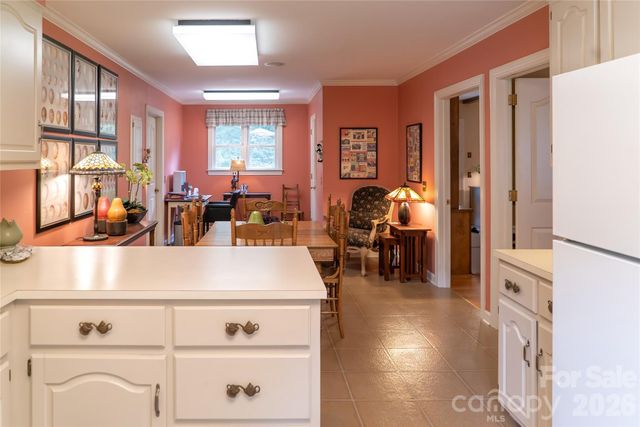 417 Stonecroft Drive SE, Lenoir, NC 28645